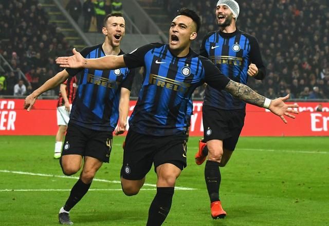 场充满张力 场充满张力